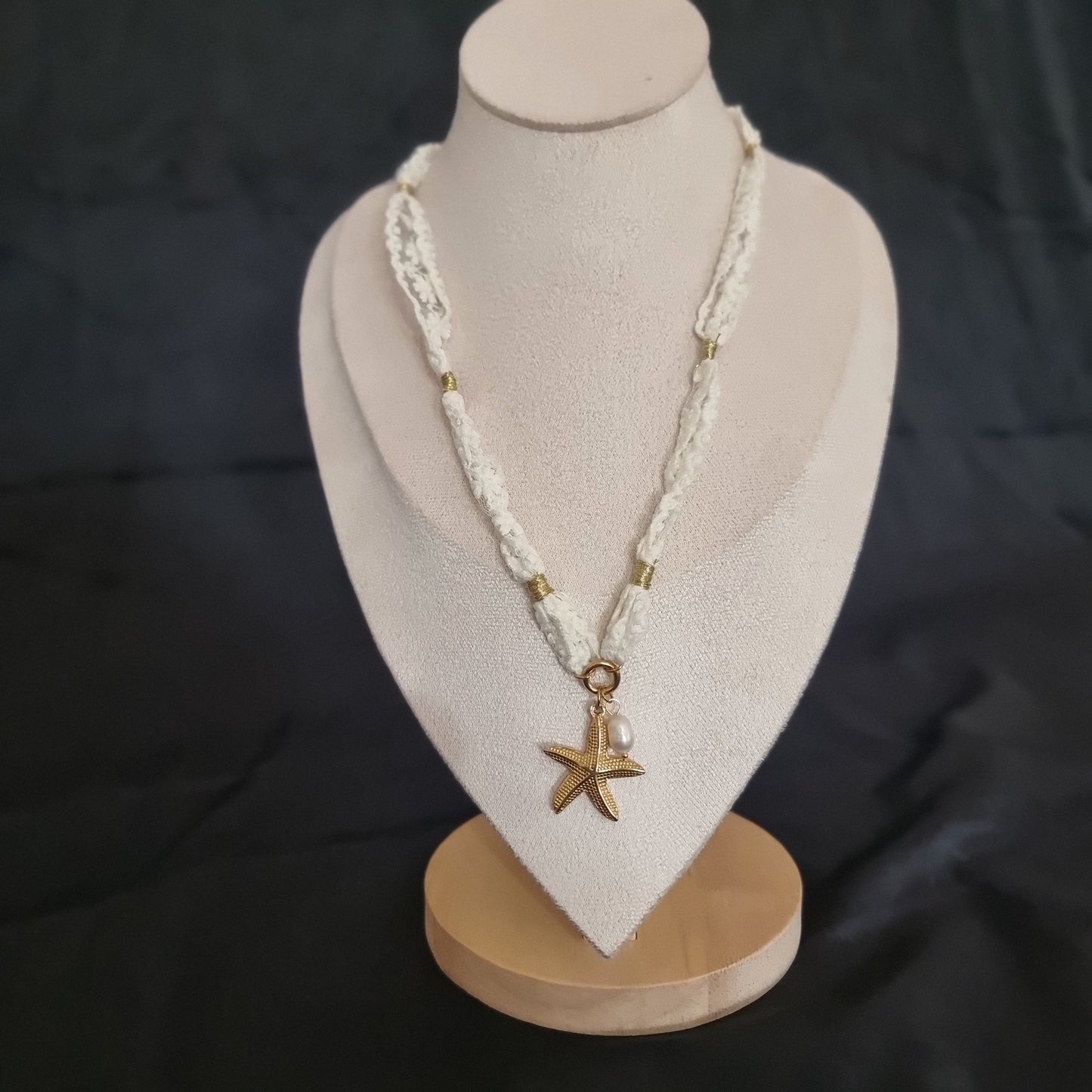 Collier ANAYA